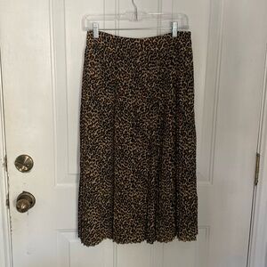 EUC JCrew pleated skirt, Animal print, size 4